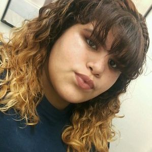 Meet your Posher, Crystal